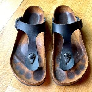 Black Birkenstock Gizeh sandals, size 37